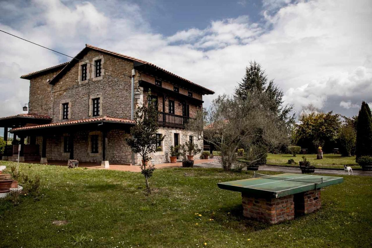 Apartamentos La Gloria Santillana del Mar Exterior photo
