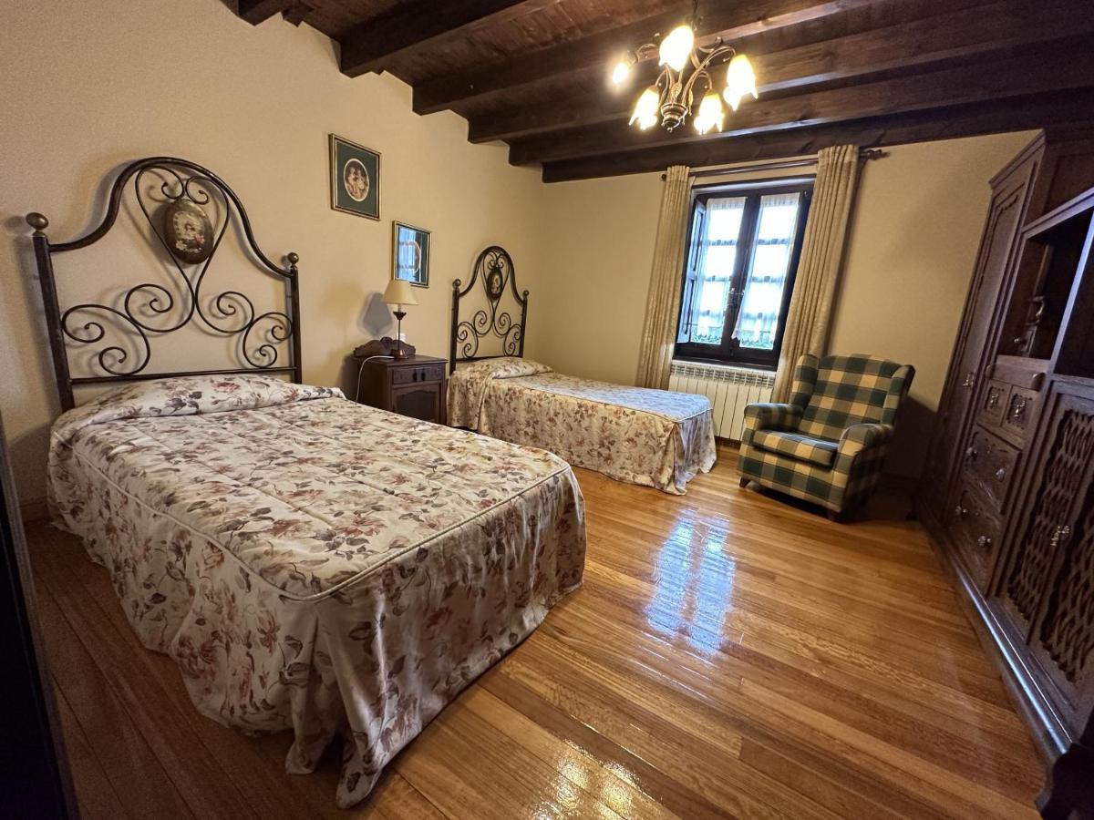 Apartamentos La Gloria Santillana del Mar Exterior photo
